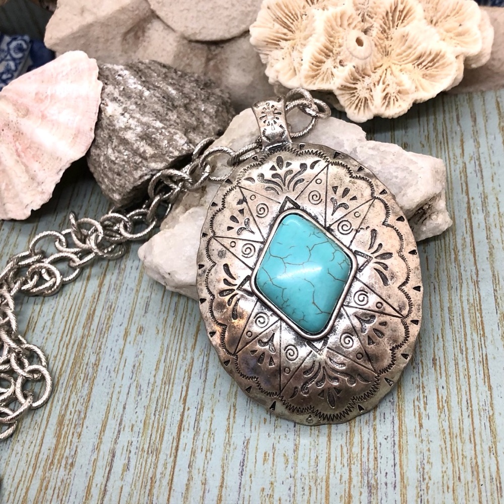 Large Turquoise Indian type carving necklace